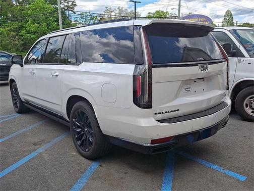 2023 Cadillac Escalade ESV Sport Platinum