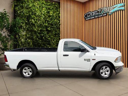 Bright White Clearcoat 2022 RAM 1500 Classic Tradesman