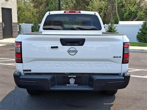 2025 Nissan Frontier S