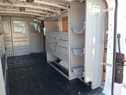 2019 Nissan NV Cargo NV2500 HD SV V8