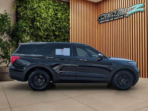 Black 2020 Ford Utility Police Interceptor Base
