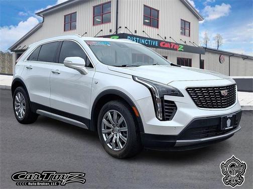 2022 Cadillac XT4 Premium Luxury