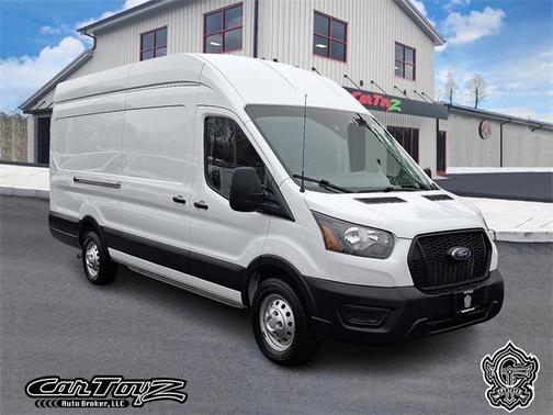 2022 Ford Transit-250 Base