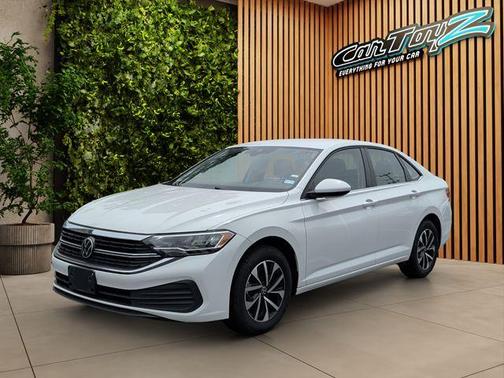 Pure White 2024 Volkswagen Jetta 1.5T S