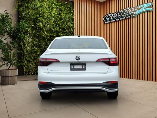 Pure White 2024 Volkswagen Jetta 1.5T S