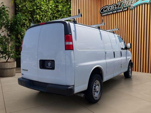 Summit White 2021 Chevrolet Express 2500 Work Van