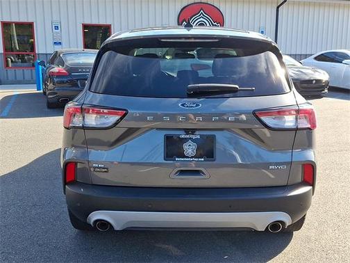2021 Ford Escape SE