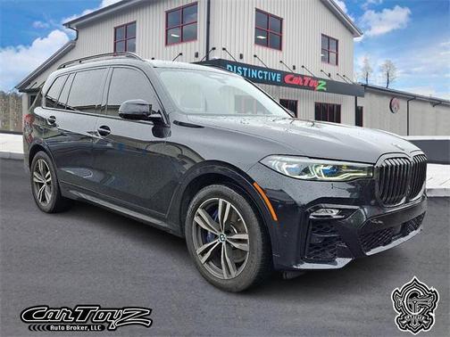 2022 BMW X7 M50i