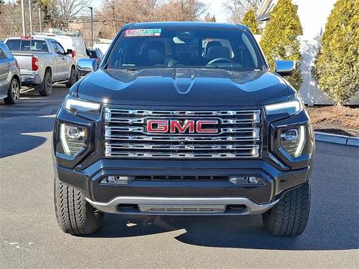 2023 GMC Canyon Denali