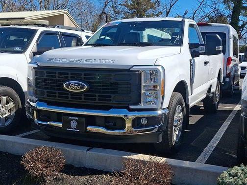 Oxford White 2024 Ford F-250 XL