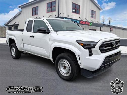 2024 Toyota Tacoma SR