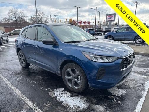 2023 Ford Escape ST-LINE