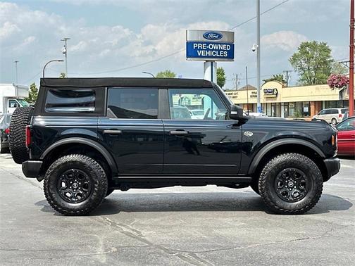 2023 Ford Bronco WILDTRAK