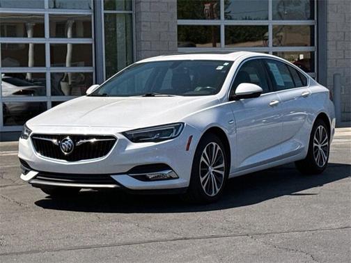 2018 Buick Regal ESSENCE