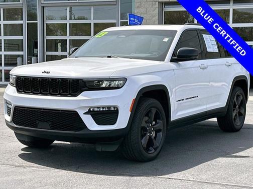 Bright White Clearcoat 2023 Jeep Grand Cherokee LIMITED