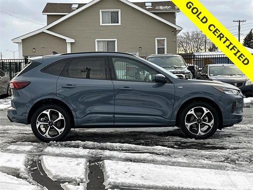 2023 Ford Escape ST-LINE SELECT