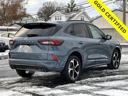 2023 Ford Escape ST-LINE SELECT