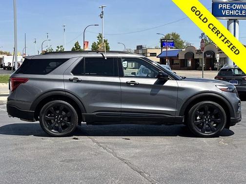 CARBONIZED GRAY METALLIC 2023 Ford Explorer ST-LINE