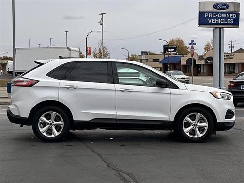 2022 Ford Edge SE