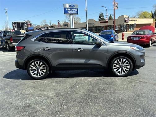 2022 Ford Escape TITANIUM