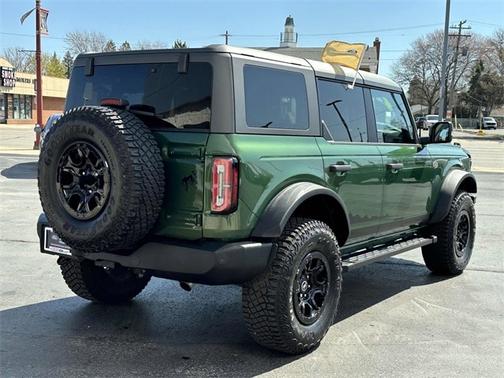 2024 Ford Bronco WILDTRAK