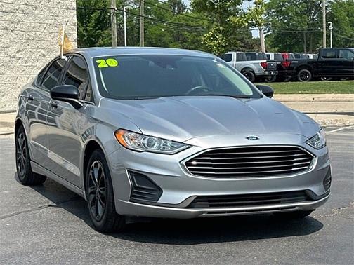 2020 Ford Fusion SE