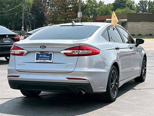 2020 Ford Fusion SE