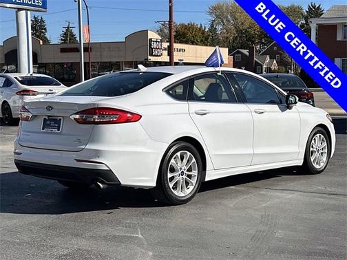 2020 Ford Fusion SE