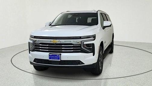 Summit White 2026 Chevrolet Suburban LT