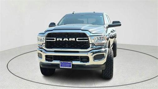 2020 RAM 2500 Tradesman Crew Cab 4X4 6'4' Box