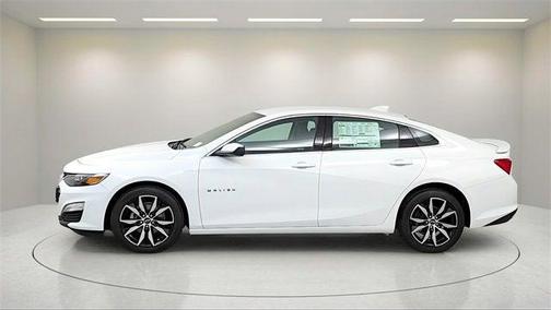 2025 Chevrolet Malibu FWD RS