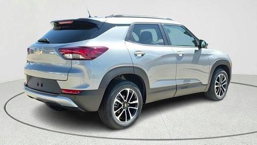 Sterling Gray Metallic 2026 Chevrolet Trailblazer LT