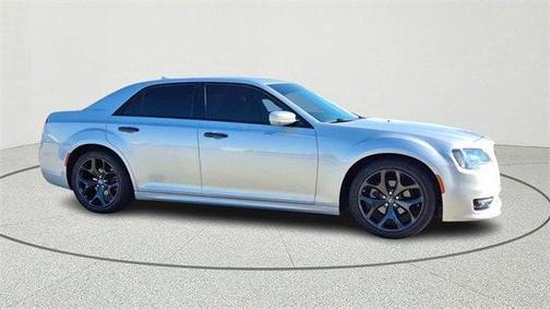 2022 Chrysler 300 Touring