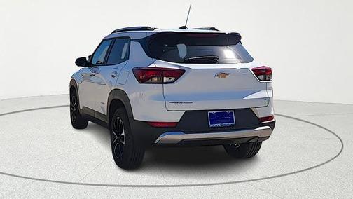 Summit White 2025 Chevrolet Trailblazer LT