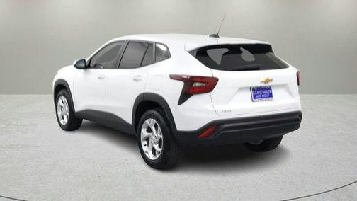 Summit White 2026 Chevrolet Trax LS