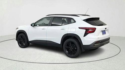Summit White 2026 Chevrolet Trax FWD ACTIV