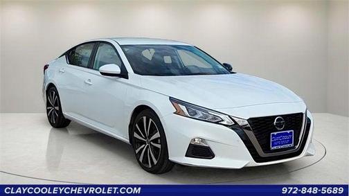 2021 Nissan Altima SR FWD