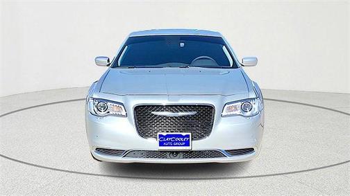 2023 Chrysler 300 Touring