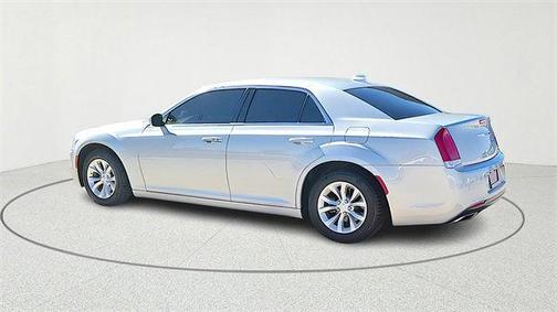 2023 Chrysler 300 Touring