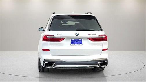 2022 BMW X7 M50i
