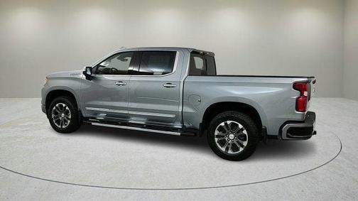 Sterling Gray Metallic 2025 Chevrolet Silverado 1500 High Country