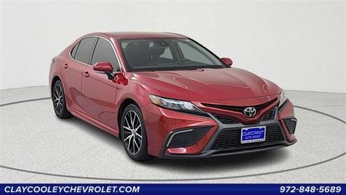 2020 Toyota Camry SE