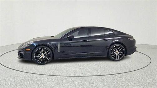 2023 Porsche Panamera Base