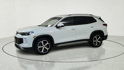 White 2025 Volkswagen Tiguan 2.0T SE