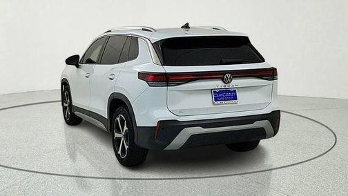 White 2025 Volkswagen Tiguan 2.0T SE
