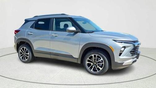 Sterling Gray Metallic 2026 Chevrolet Trailblazer LT