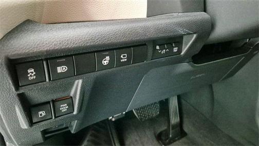 2023 Toyota Sienna Platinum 7 Passenger