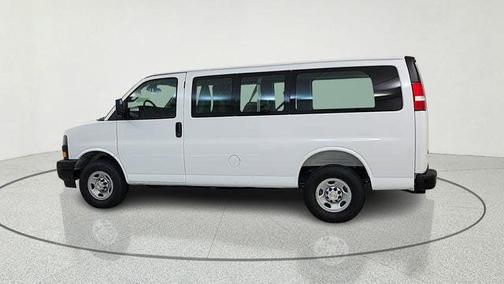 Summit White 2026 Chevrolet Express 2500 2500 Regular Wheelbase, WT, RWD