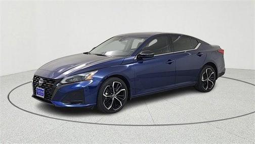 2023 Nissan Altima SR Intelligent AWD