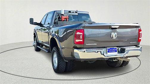 2019 RAM 3500 Laramie Crew Cab 4x4 8' Box